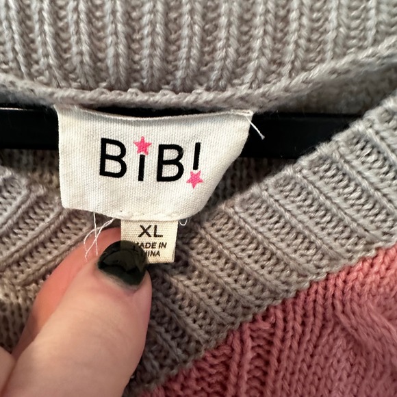 BiBi XL Pink Gray Leopard Print Cable Knit V Neck Sweater Women's - Picture 2 of 7